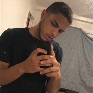 Meet your Posher, Dennys